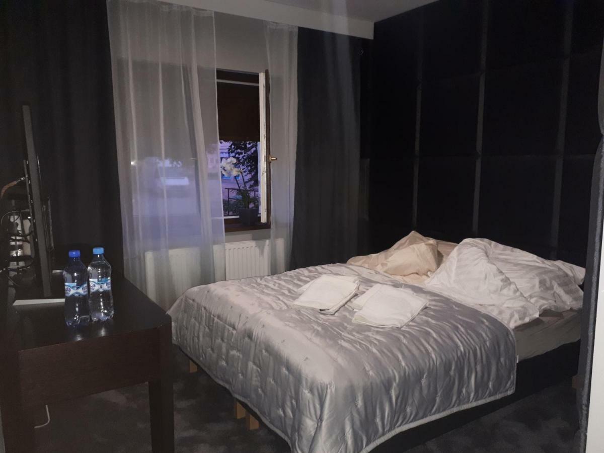 Apartamenty Centrum- Kochanowskiego -Dawniej Two-Bedroom Apartment Zielona Góra Eksteriør bilde