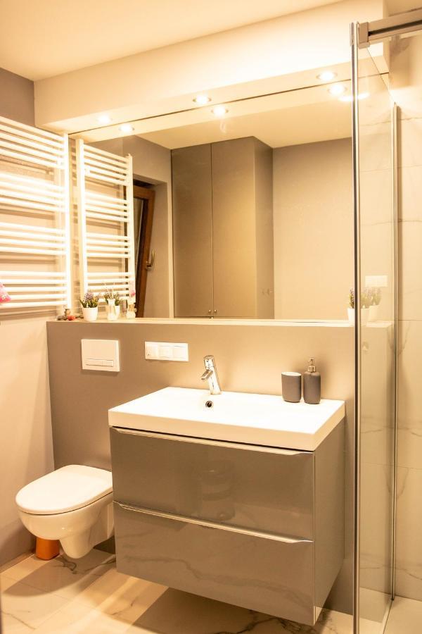 Apartamenty Centrum- Kochanowskiego -Dawniej Two-Bedroom Apartment Zielona Góra Eksteriør bilde